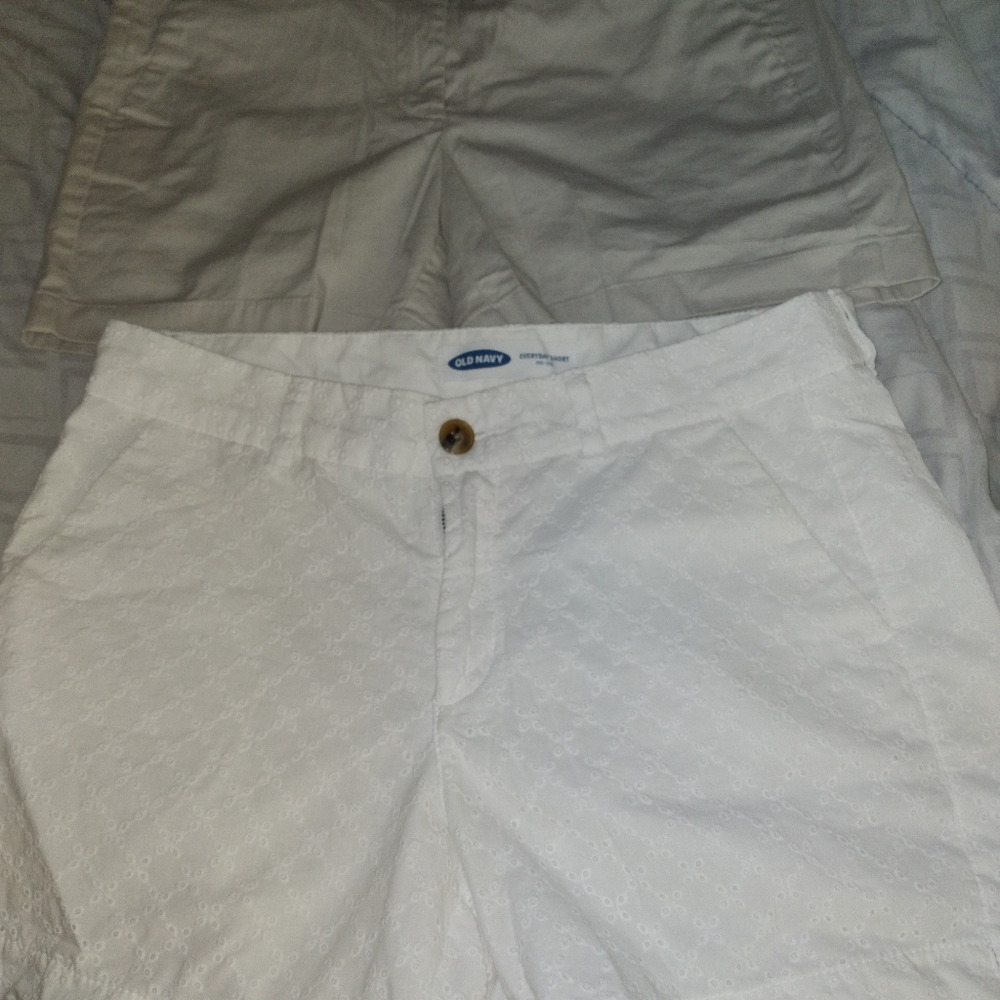 LOT OF 2 OLD NAVY & ANN TAYLOR SIZE 6